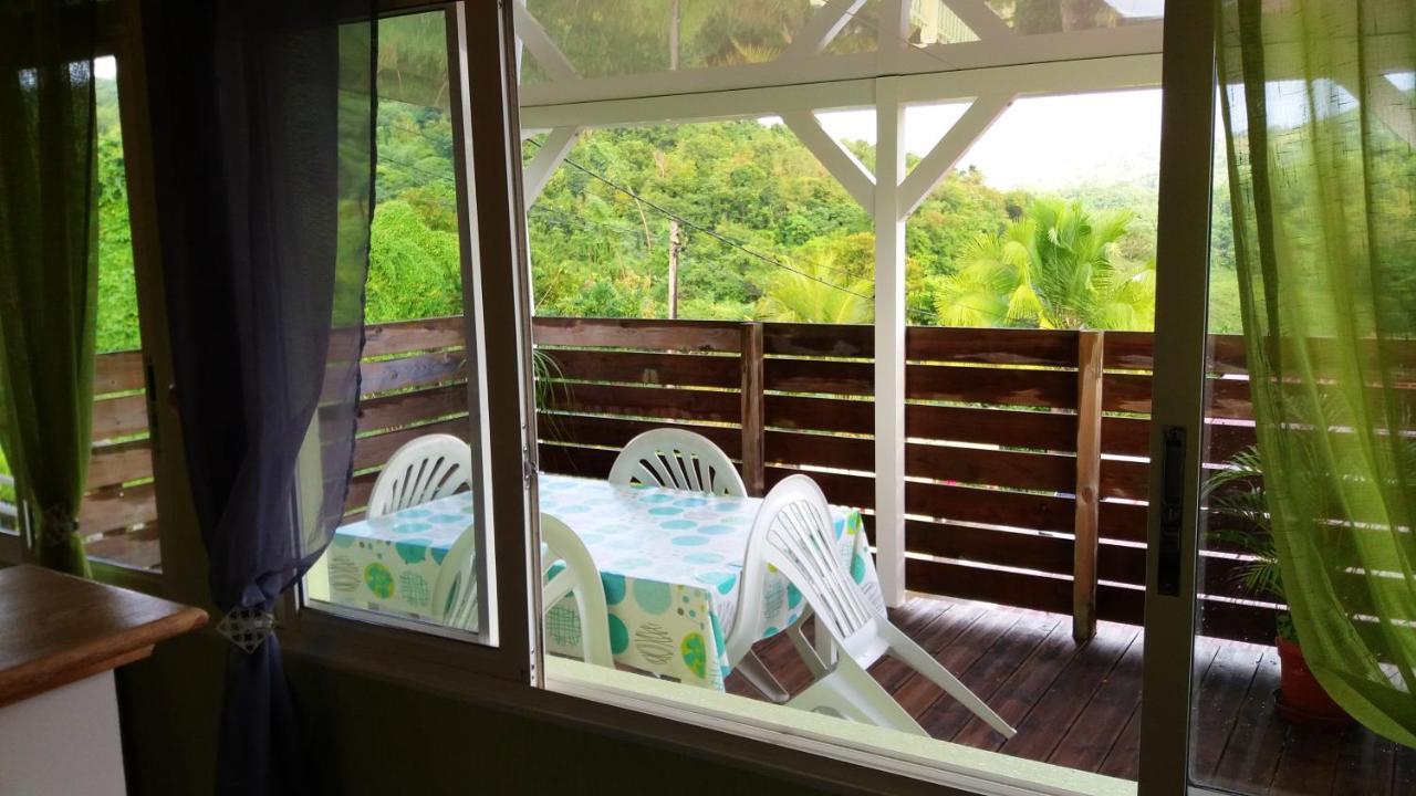 Maison Douce A Riviere-Salee Avec Vue Sur Jardin & Montagne Exterior foto